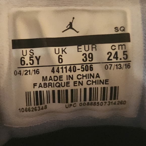 Nike Air Jordan 3 Retro "Purple Dust" Youth 6.5 (Women's 8) EUC - Picture 11 of 13